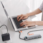 Baseus - Docking Station Metal Gleam (CAHUB-CT0G) -  USB-C to 3 x USB, Type-C, VGA, 2x HDMI, TF/SD - Grey – Image 3